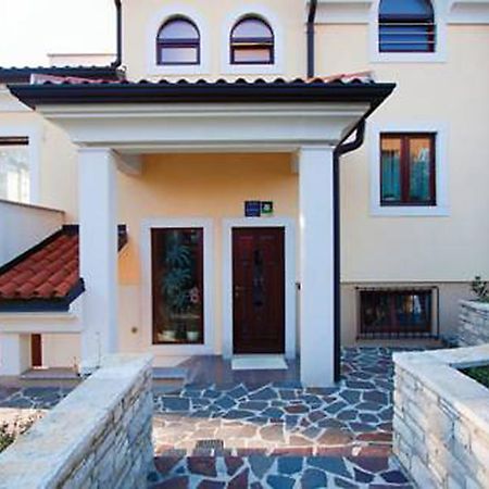 Apartments Villa Teuta Умаг Екстериор снимка