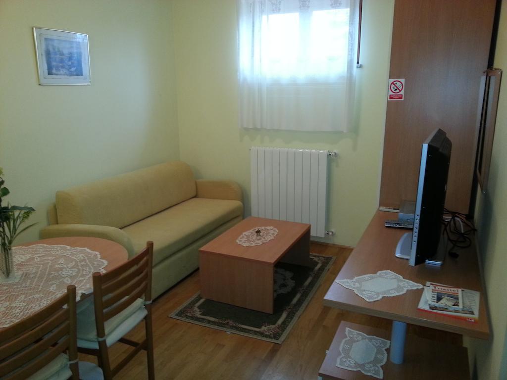 Apartments Villa Teuta Умаг Стая снимка